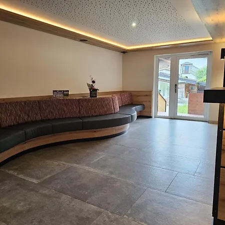 First Mountain Zillertal Otel 3*