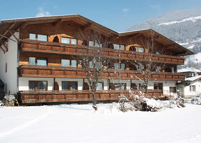 Hotel First Mountain Zillertal 3*