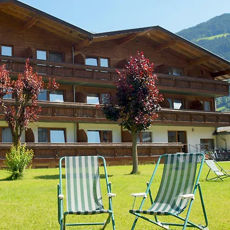 First Mountain Zillertal 3*