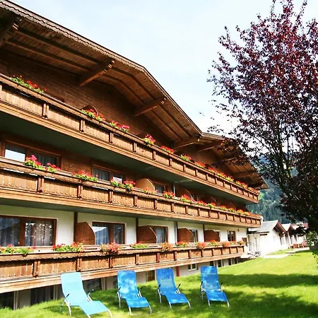 First Mountain Zillertal Hotel